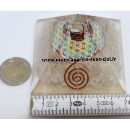 Pyramide Orgonite - Fleur de vie - Cristal de roche 160gr