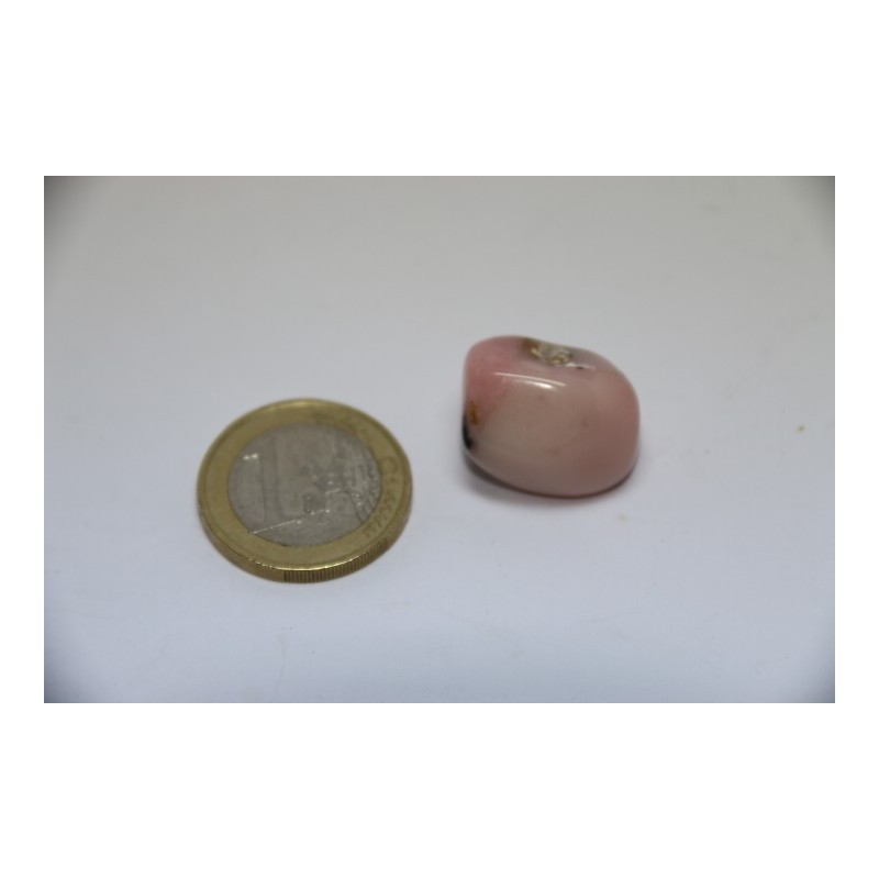 Opale rose pierre roulée