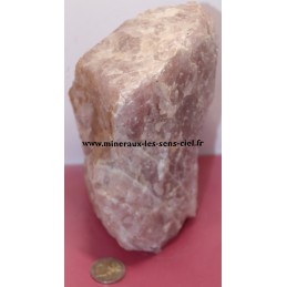 Bloc de pierre Quartz rose brute du Madagascar