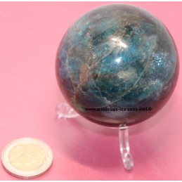 Boule en pierre Apatite bleue poli du Madagascar