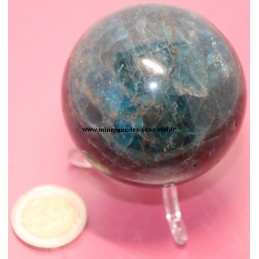 Boule ou Sphère en pierre Apatite bleue 60mm poli du Madagascar