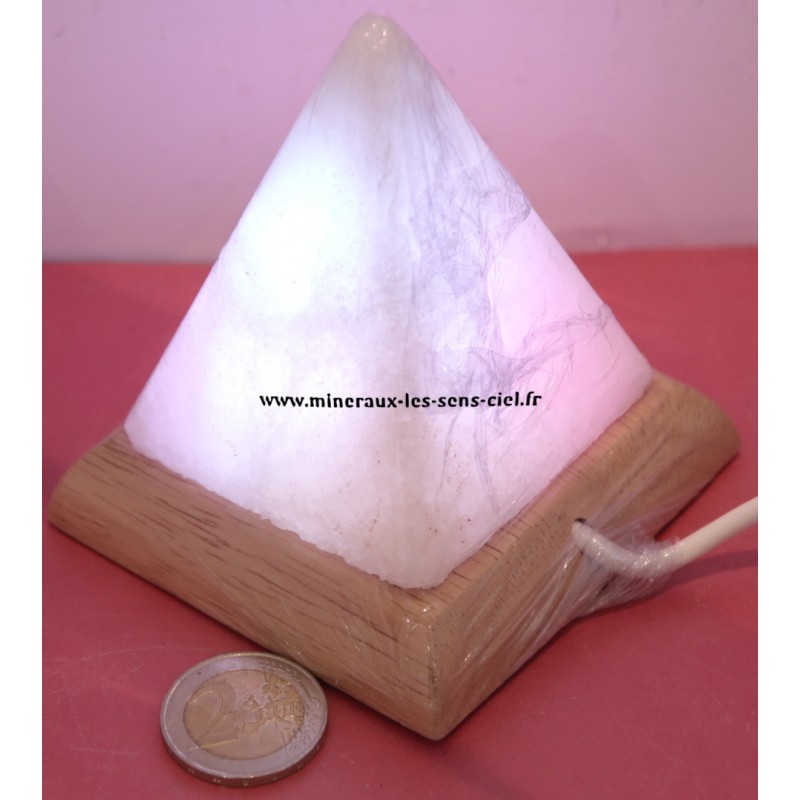 Pyramide lampe de sel brute multicolore