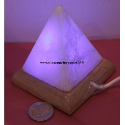 Pyramide lampe de sel