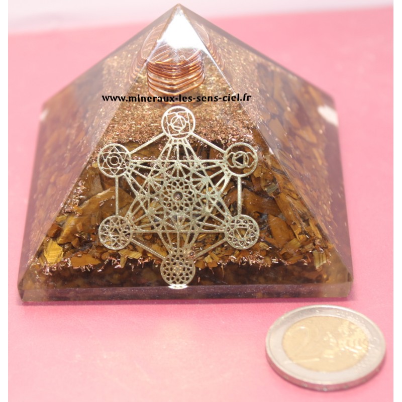 Pyramide en Orgonite avec pierres Oeil de Tigre et l'Archange Métatron