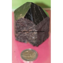 Pointe de pierre tourmaline noire brute poli