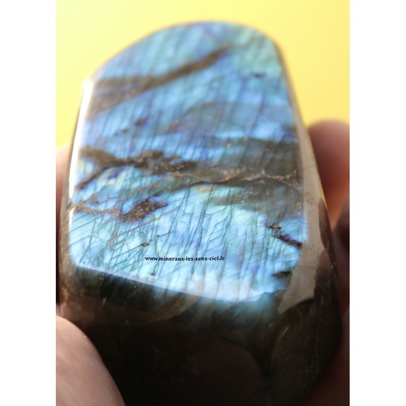 bloc de labradorite poli