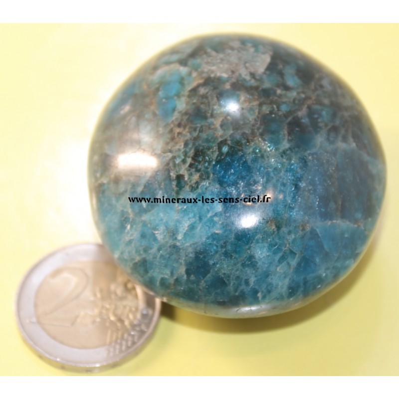 Superbe Apatite Bleue Roulée Et Percée - 76.89 Carats (15.41 Grammes) - Naturelle De Madagascar