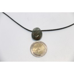 pendentif actinolite pierre roulée