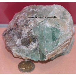 bloc de pierre fluorite verte brute du Madagascar