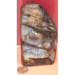 bloc de pierre labradorite poli