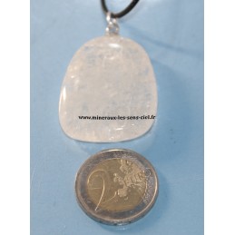 pendentif galet pierre cristal de roche