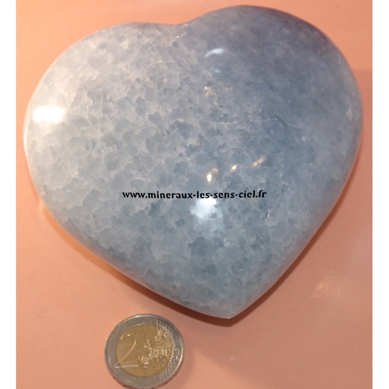 coeur en pierre calcite bleue