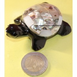 tortue en pierre obsidienne noire et coquillage abalone