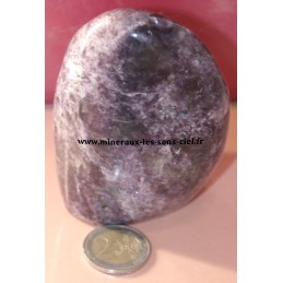 bloc de lépidolite poli du Madagascar