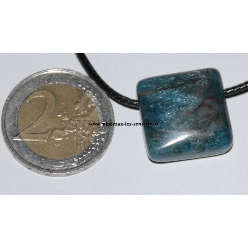 Pendentif Carré Apatite Bleue Pendentif Carré Apatite Bleue
