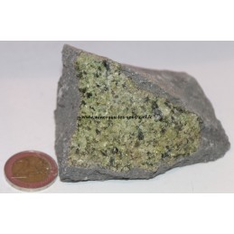 Péridot pierre Brute 305grs