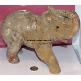 éléphant taillé dans la pierre stéatite - Grand modèle