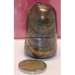 bloc de pierre oeil de fer poli