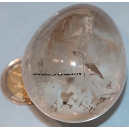oeuf en pierre quartz fumé du Madagascar