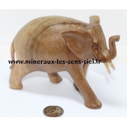 Eléphant en Bois de Suar